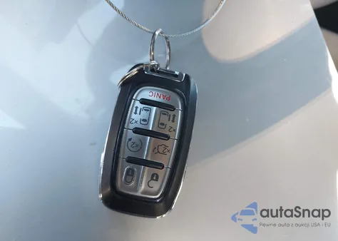 2020 Chrysler Voyager Lxi из США, поврежденный, VIN 2C4RC1DG5LR261209